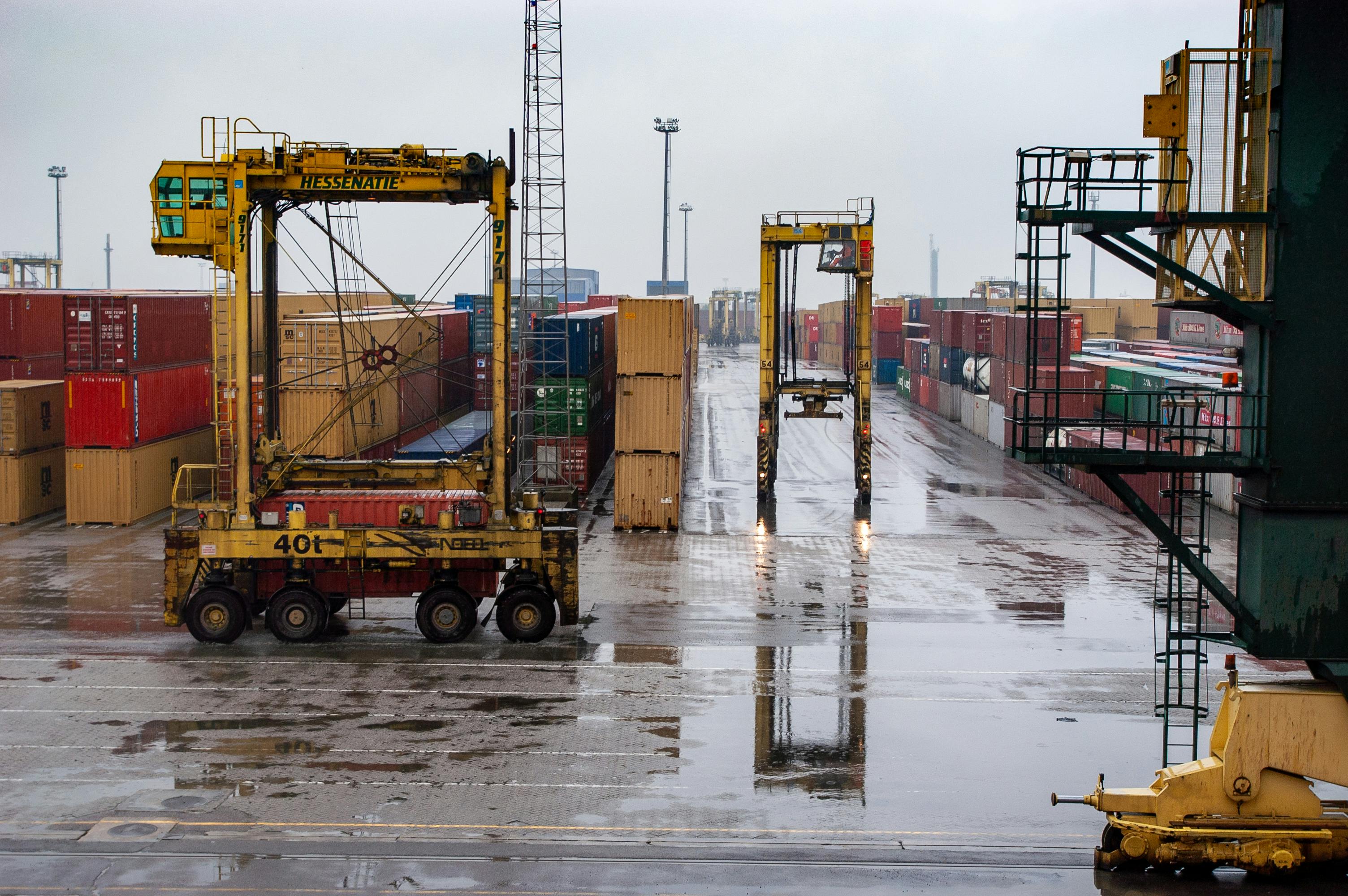 Containers and port logistics operations